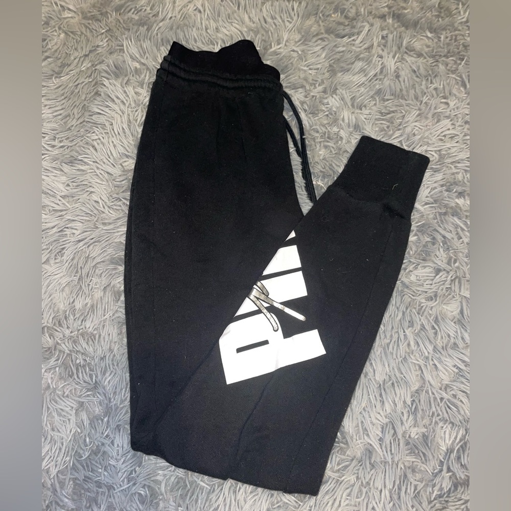 Victoria’s Secret PINK sweatpants/ joggers